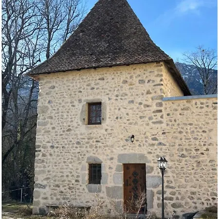 Chateau De Rivoiranche بيت للعطل